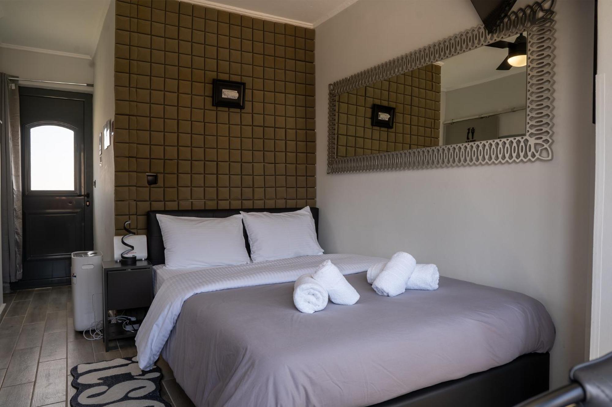 Loft Life Studio Mytilene View Luaran gambar