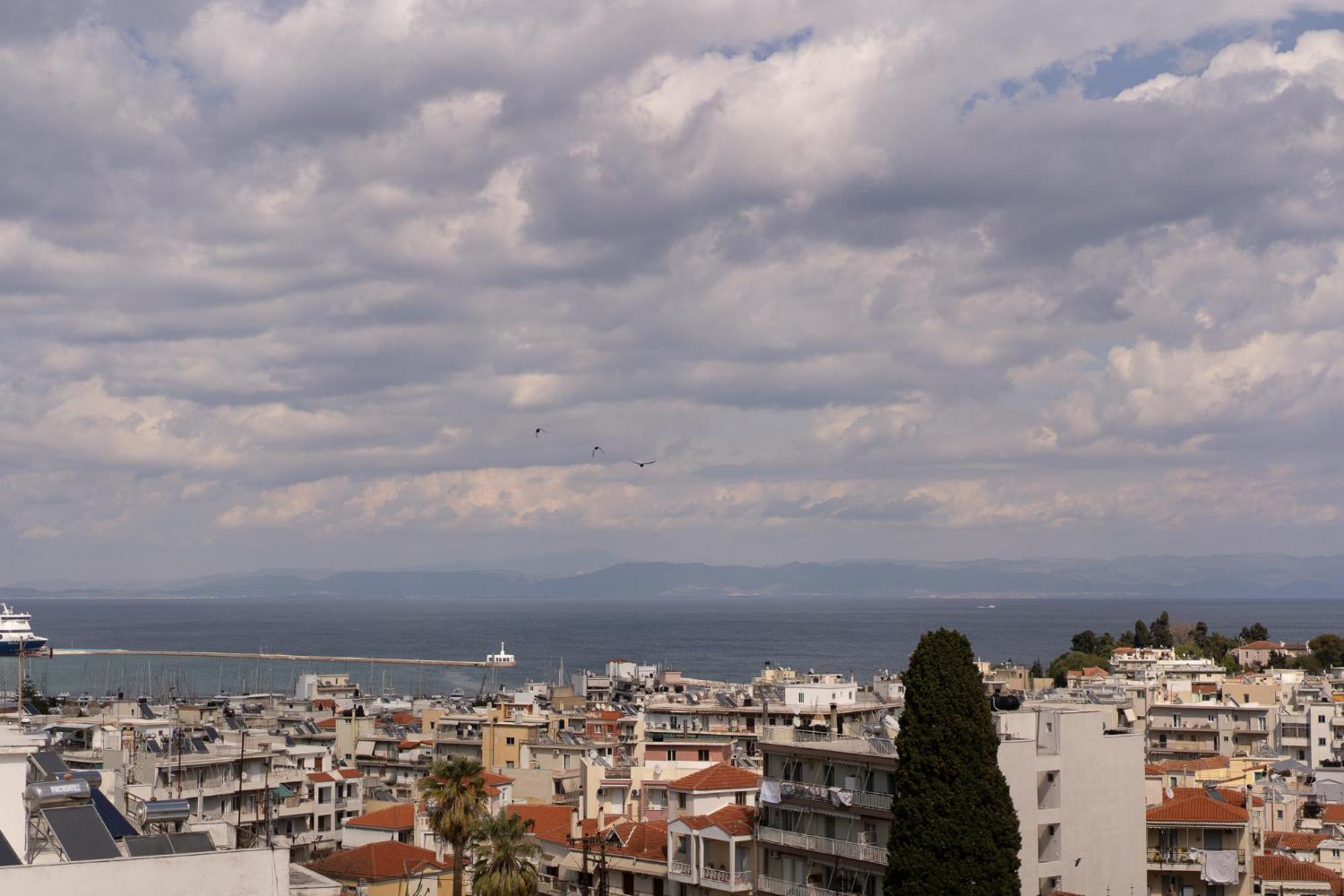 Loft Life Studio Mytilene View Luaran gambar